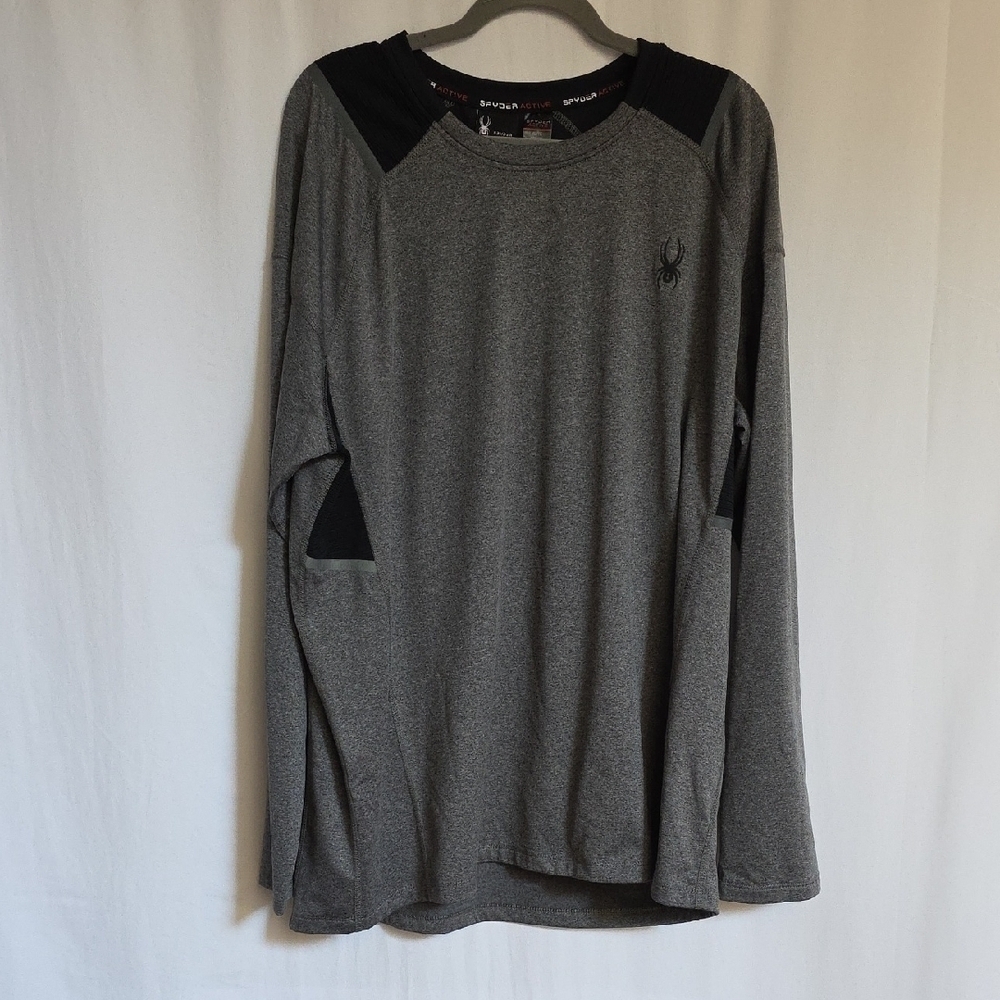 Spyder Active Gray & Black Mens Shirt.  Size XL